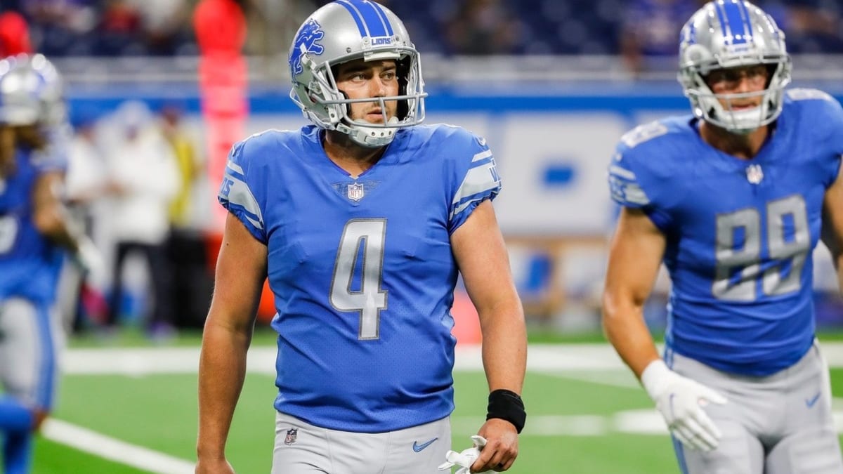 As Lions mull kicker decision, their former kicker signs with Titans 