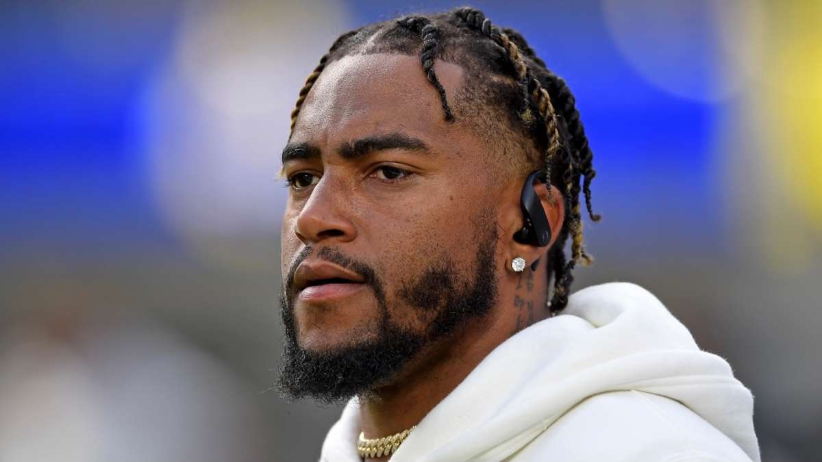 Rams get wide receiver DeSean Jackson involved, and he capitalizes