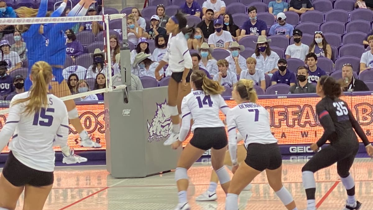 Over the Net: Volleyball Coaching Staff Complete - Sports Illustrated TCU  Killer Frogs News, Analysis and More