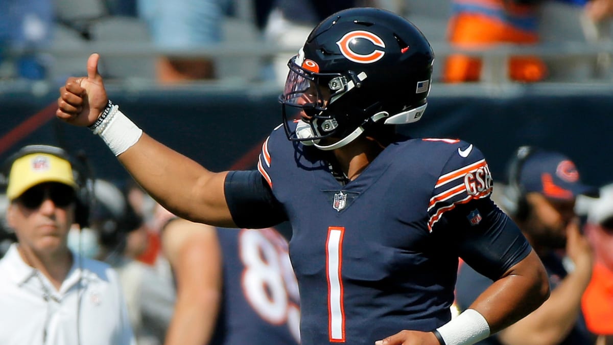 Chicago Bears QB Justin Fields to make 1st NFL start against Cleveland  Browns Sunday replacing injured Andy Dalton - ABC7 Chicago