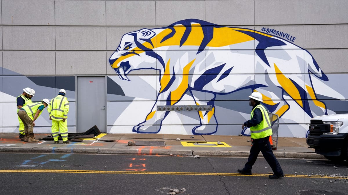 After flood, Nashville Predators return to a drying Bridgestone Arena