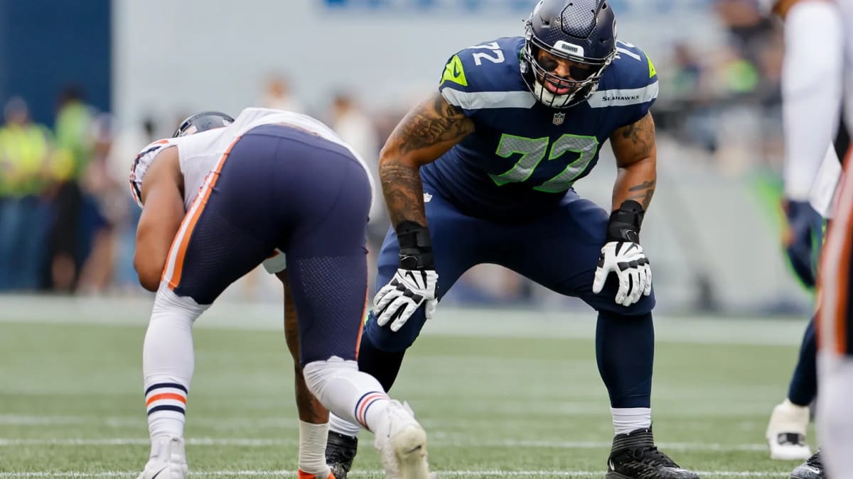 Seattle Seahawks offensive tackle Abraham Lucas (72) in action during an NFL  football game against the New Orleans Saints, Sunday, Oct. 9, 2022, in New  Orleans. (AP Photo/Tyler Kaufman Stock Photo - Alamy