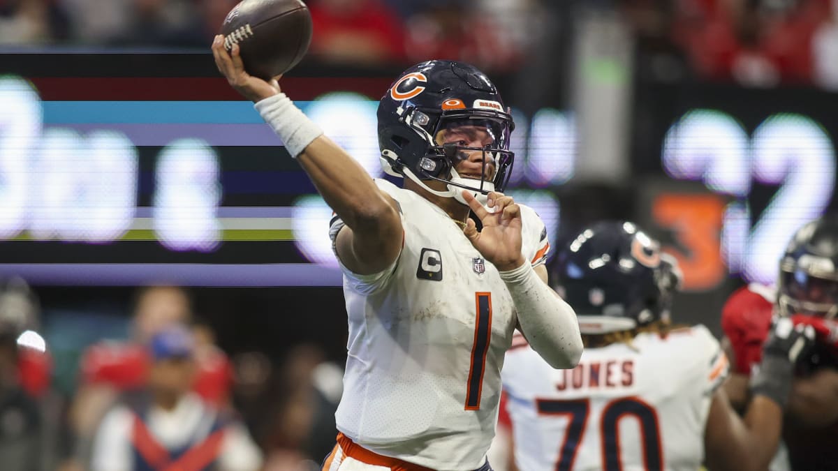 Chicago Bears' Justin Fields acknowledges 'terrible' performance after  posting career-worst 27.7 passer rating in win - ESPN