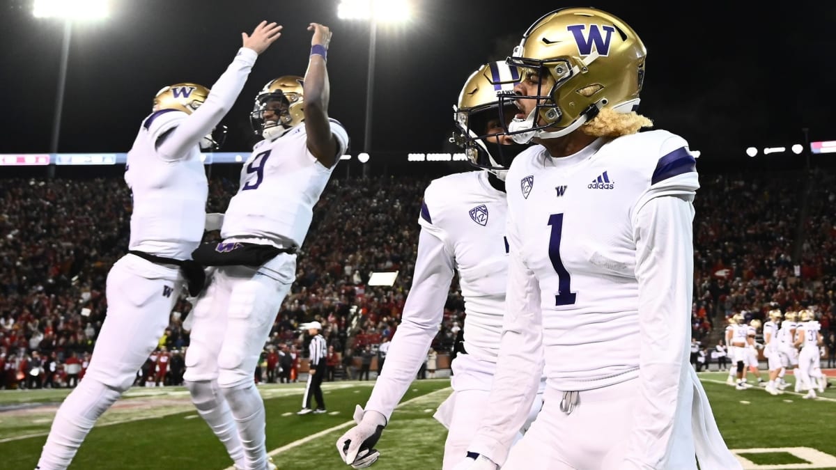 Three Huskies Named to Pro Football Focus' Top 101 for 2022 - Sports  Illustrated Washington Huskies News, Analysis and More