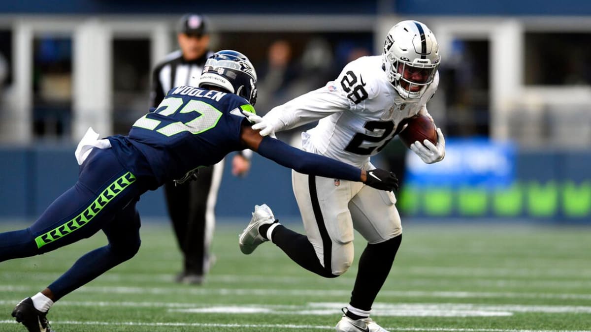 Seahawks Player Runs From Sideline to Field After Derek Carr Interception -  Sports Illustrated