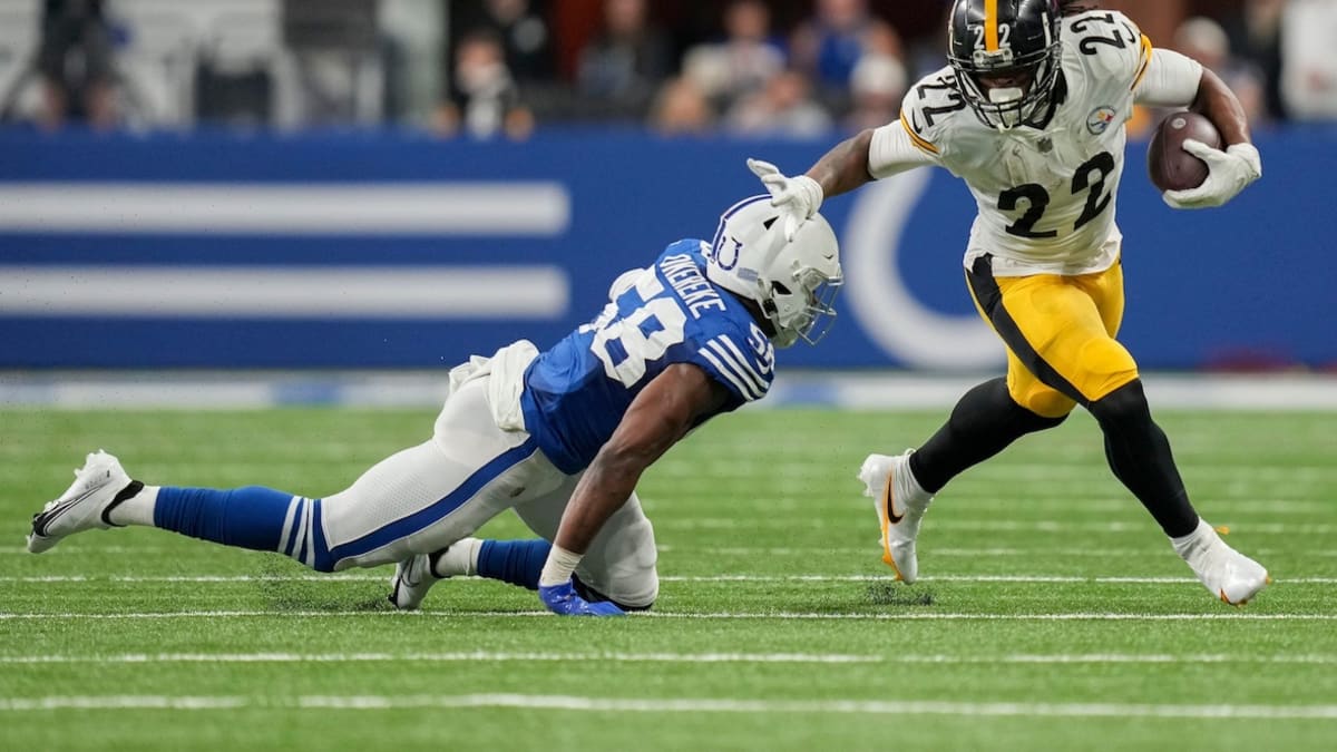 Steelers' Najee Harris refutes 'MNF' report he slept on floor in college:  'I slept on my bed'