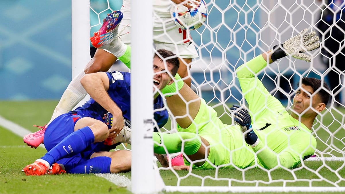 USMNT's Christian Pulisic Injured After World Cup Goal vs. Iran (Video) - Sports Illustrated