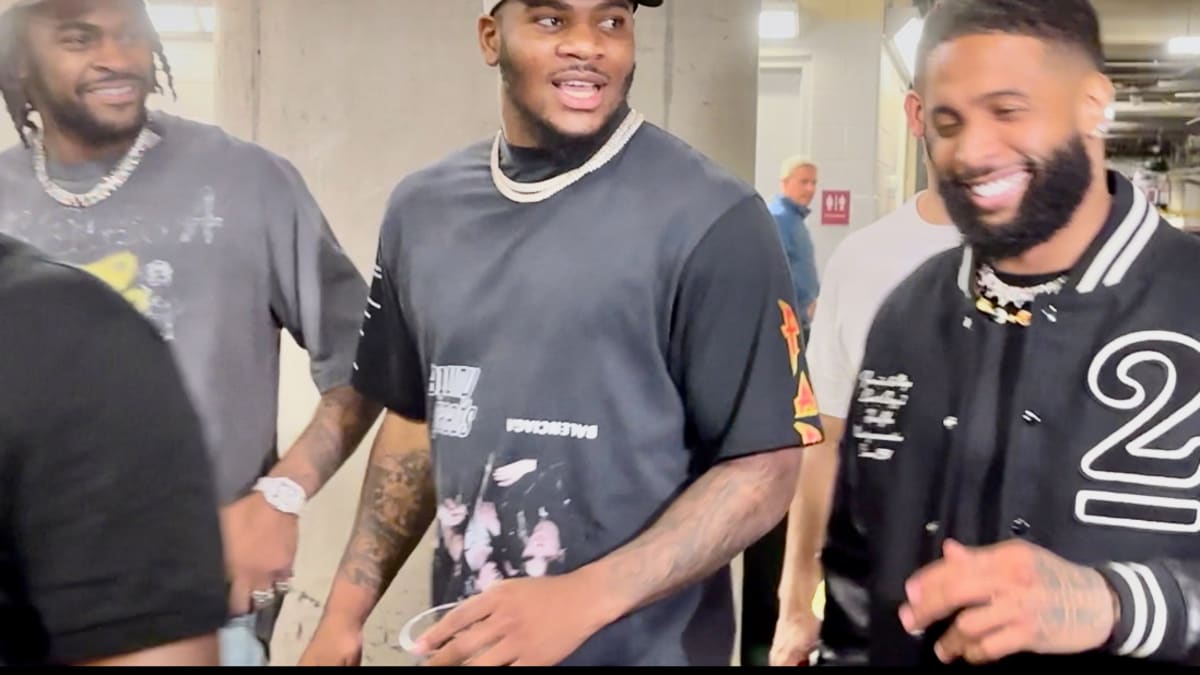 Reaction: OBJ Seen At Mavs Game With Micah Parsons, Trevon Diggs