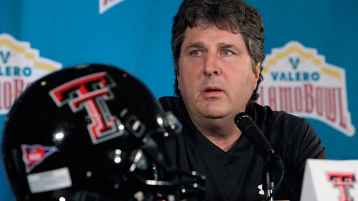 Contest Winner becomes D1 STARTER! for Mike Leach (Texas Tech