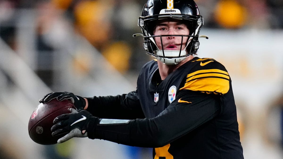 Pittsburgh Steelers Give Update on QB Kenny Pickett's Game Status vs  Panthers - Sports Illustrated Carolina Panthers News, Analysis and More