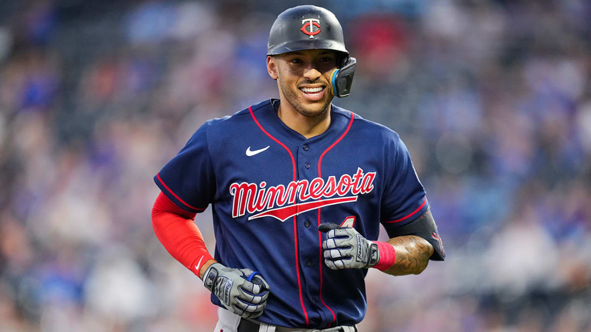 MLB Network - BREAKING: Xander Bogaerts is reportedly heading out West to  join the Padres on an 11-year deal.