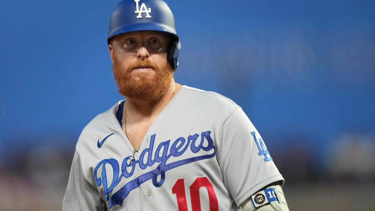 Justin Turner excited to join former teammates in Boston
