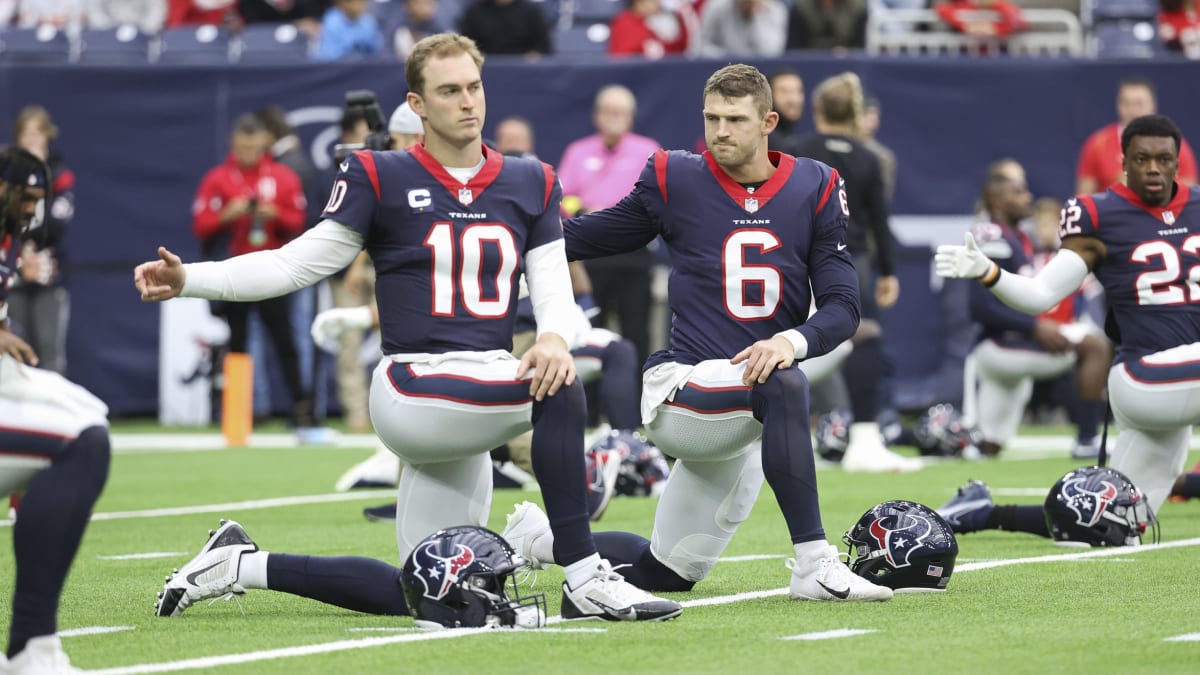 Tennessee Titans Defense Must Deal with Two Houston Texans QBs - Sports  Illustrated Tennessee Titans News, Analysis and More