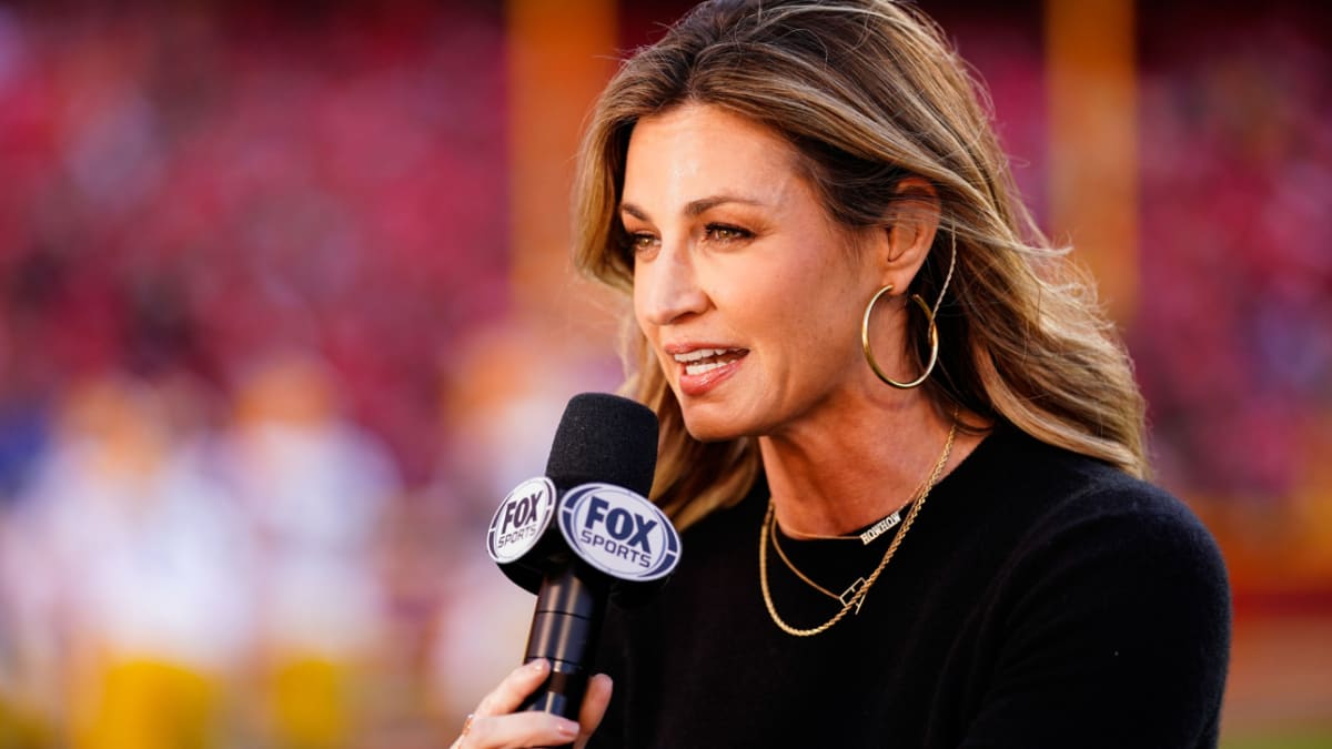 Look: Sideline Video Of Erin Andrews Is Going Viral - The Spun