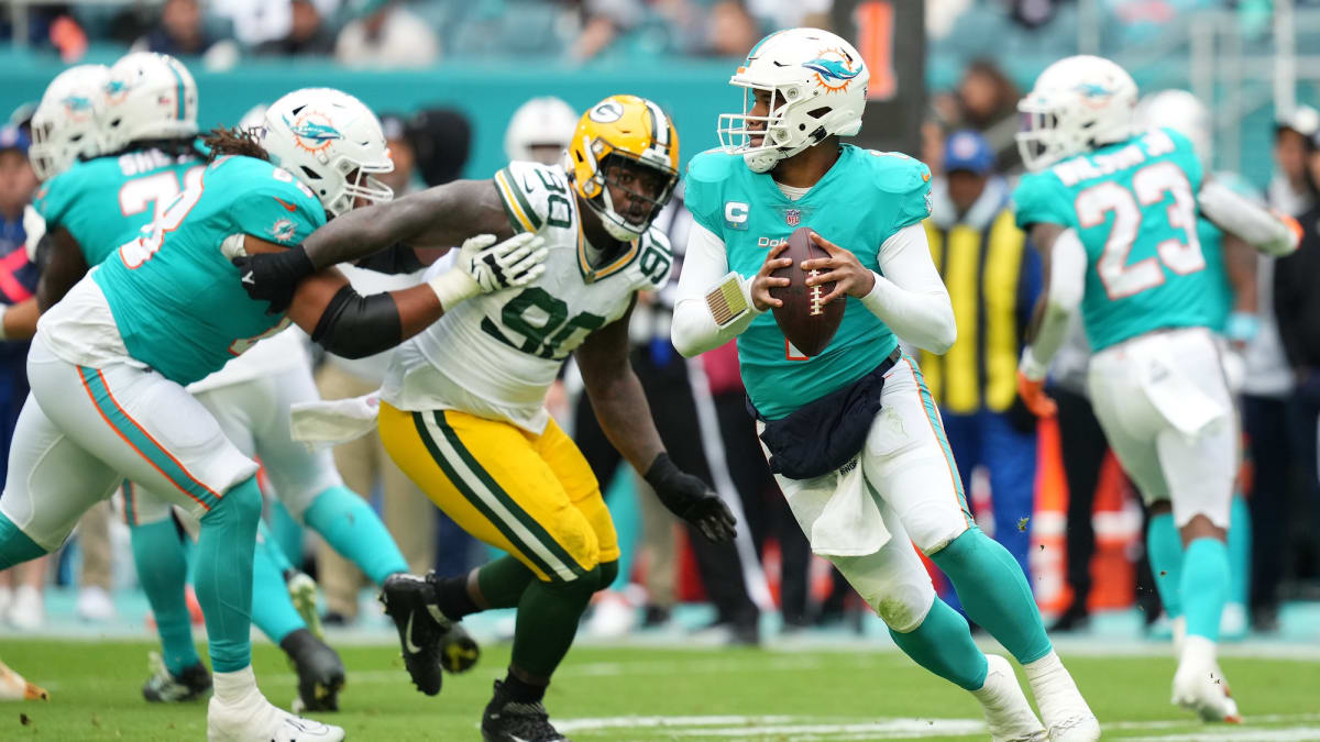 Video: Tua Tagovailoa and Miami Dolphins featured in 'Madden NFL 22'  trailer - Dolphin Nation