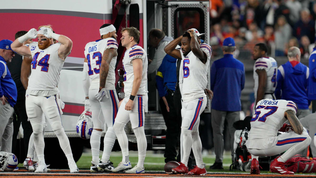 BREAKING: Buffalo Bills vs. Cincinnati Bengals Temporarily Suspended After  Damar Hamlin Injury - Sports Illustrated Buffalo Bills News, Analysis and  More