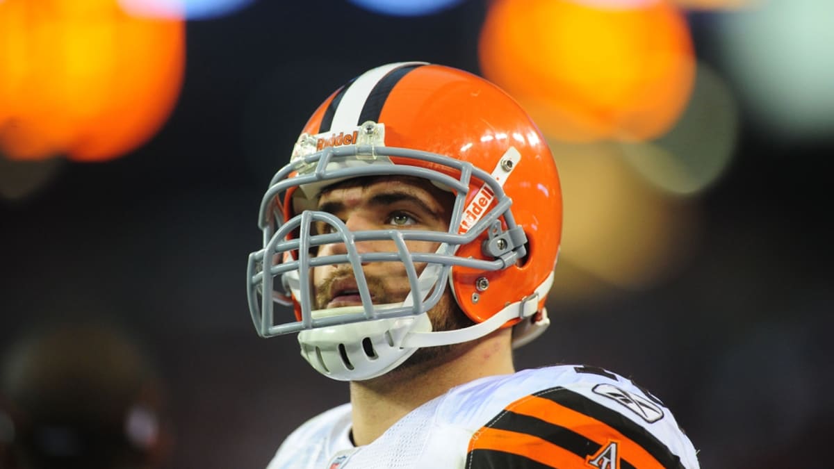 Injured Cleveland Browns running back Peyton Hillis (sock hat