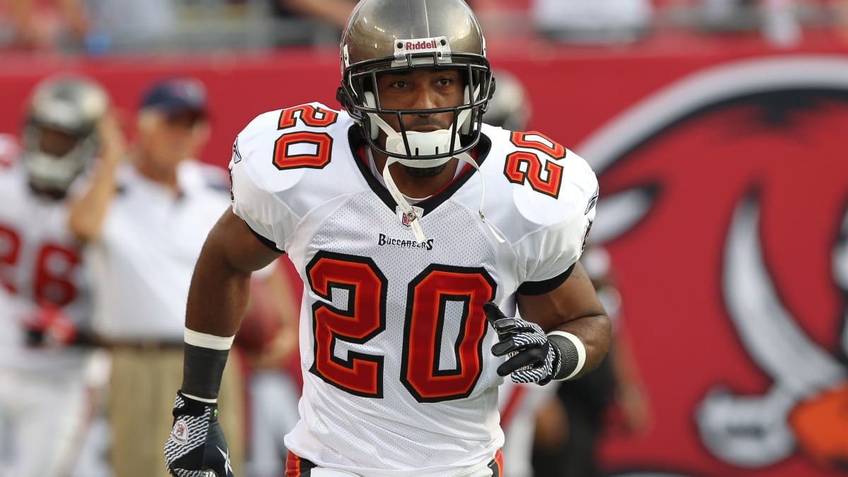 Ronde Barber reflects upon journey from Cave Spring to 'football heaven'