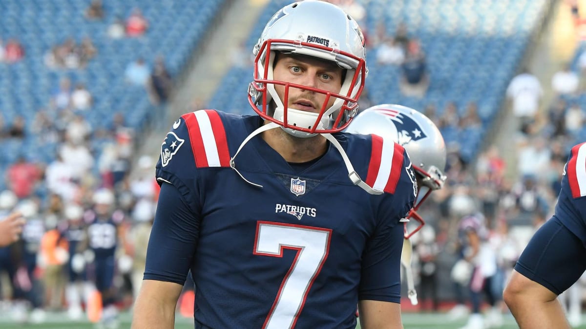 New England Patriots hit with grievance from suspended punter Jake Bailey