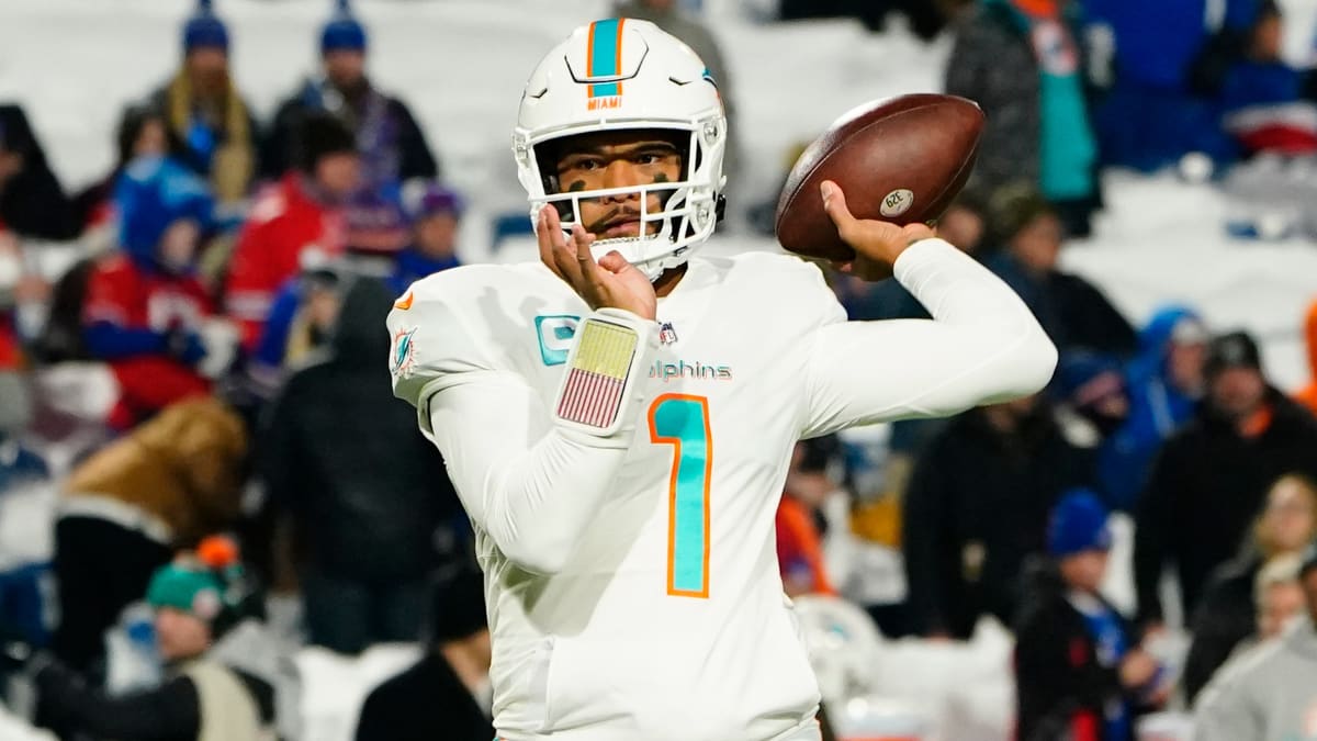 Dolphins' Tua Tagovailoa Returns Home After Suffering Head Injury, 'In Good  Spirits