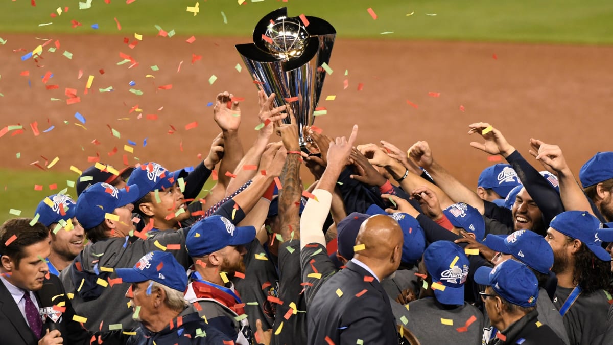 Urías joins the World Baseball Classic Dodger party