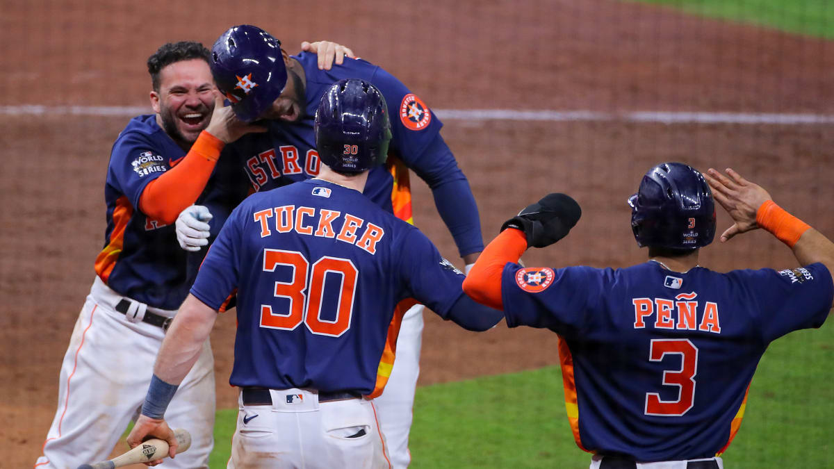 What Astros catcher Martin Maldonado said while wearing mic for ESPN