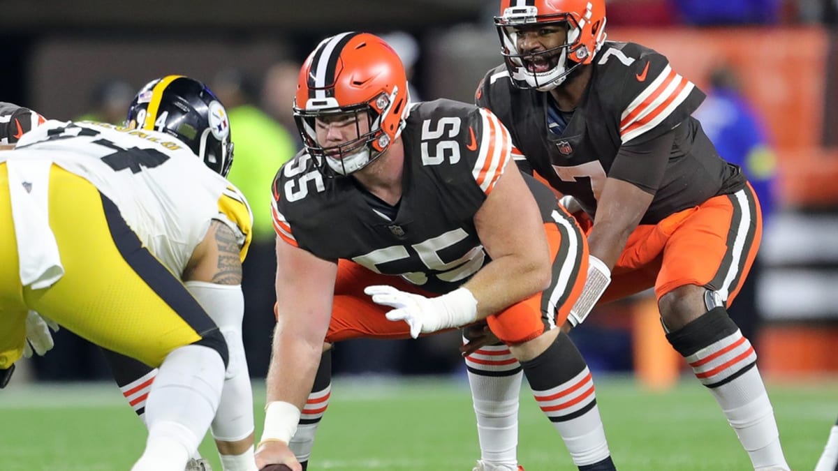 Browns News ALERT: Ethan Pocic & Sione Takitaki Re-Signing With