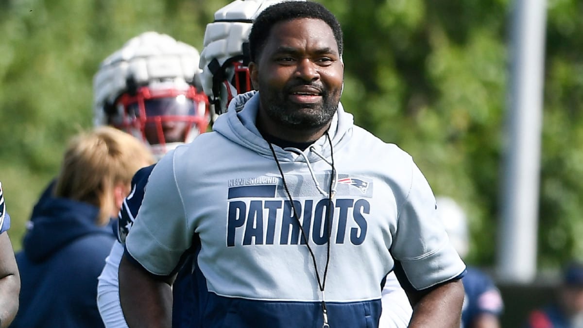 New England Patriots Coach Jerod Mayo: New Salary, Old Title? - Sports  Illustrated New England Patriots News, Analysis and More