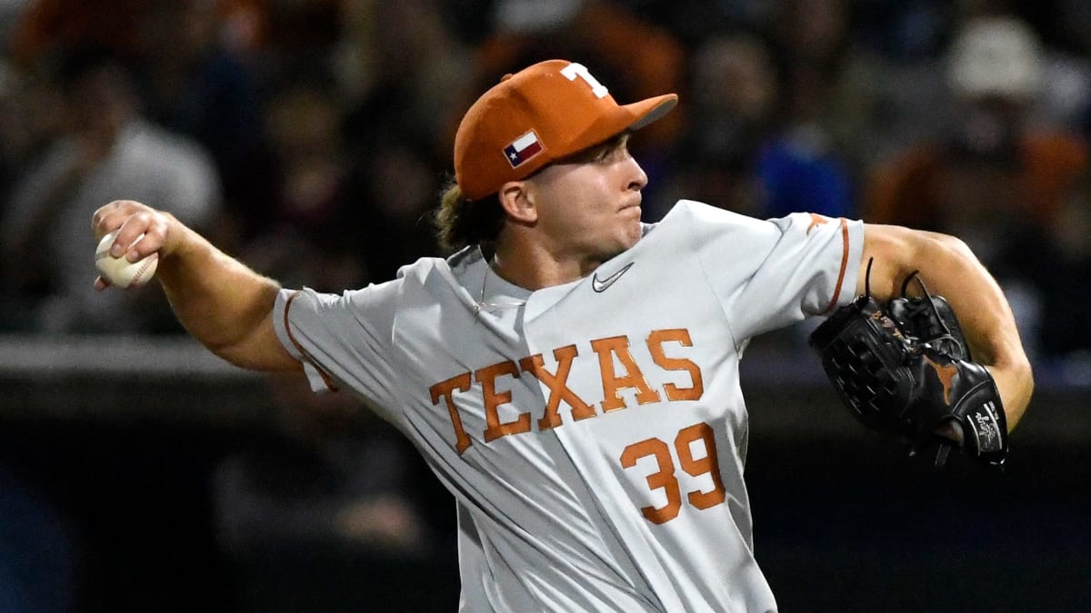 Texas Baseball ends 2023 season fighting – Horns Illustrated