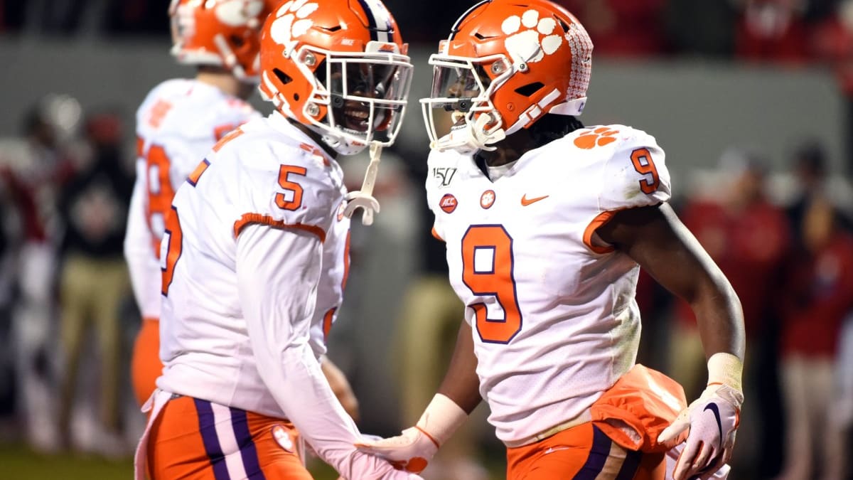 Higgins responds to trade rumors, Etienne recruiting him