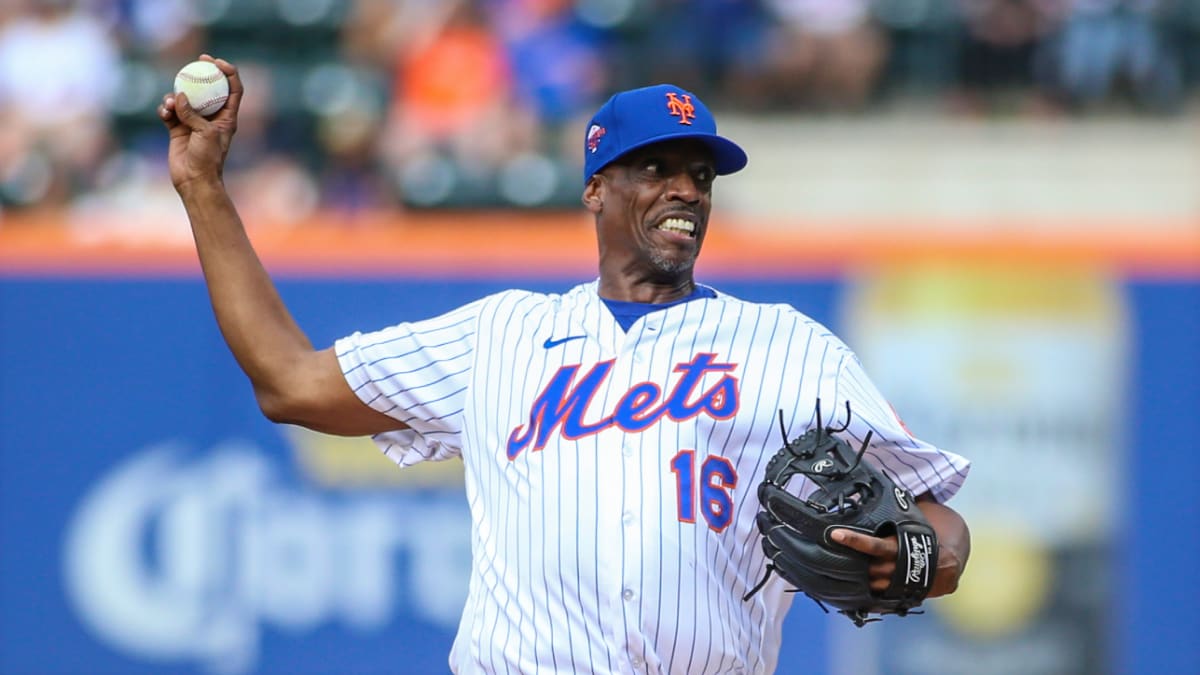 Mets Legend Dwight Gooden Reacts to Son's Football Commitment to