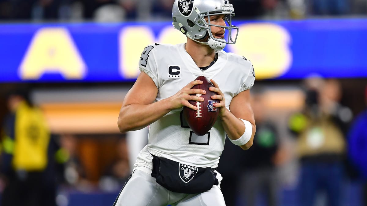 Buccaneers news: Derek Carr 'closing in' on deal with NFC South team