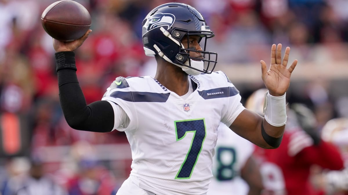 Geno Smith Selected to the 2023 Pro Bowl - Sports Illustrated West Virginia  Mountaineers News, Analysis and More