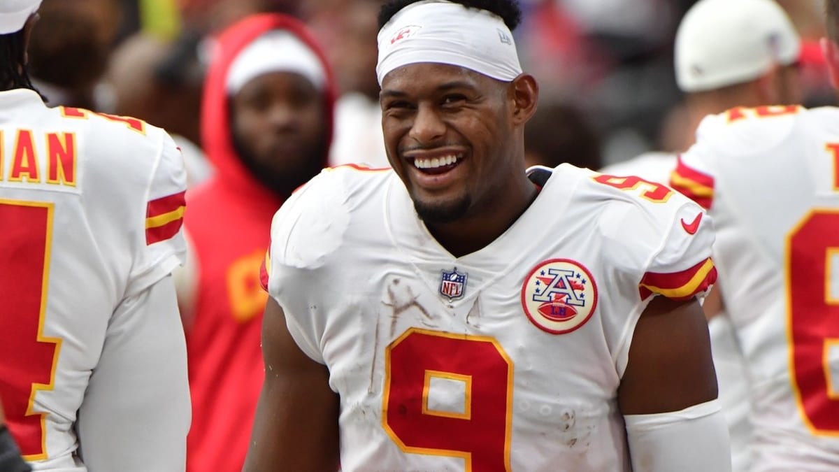 JuJu Smith-Schuster's Super Bowl Outfit Is Bold