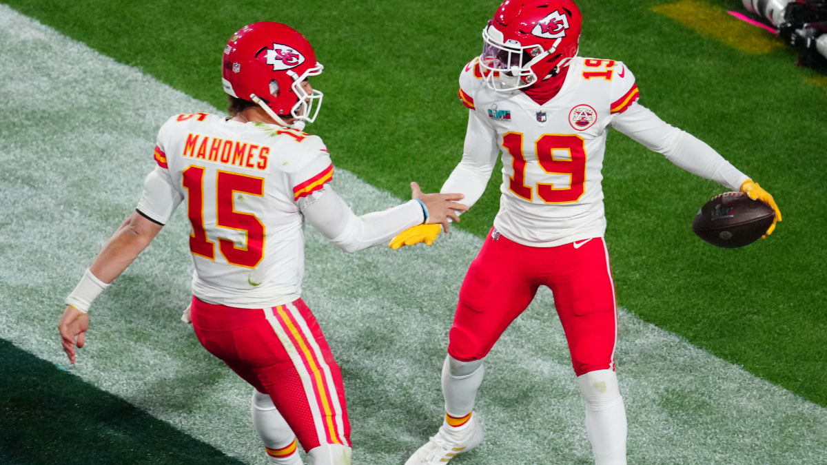 PFF ranks Kansas City Chiefs 2021 offensive line among the NFL's top 10 -  Arrowhead Pride