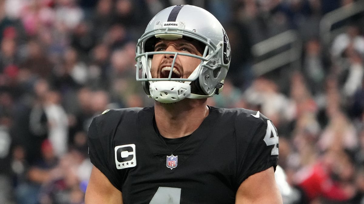 Derek Carr Signing With New Orleans Saints, 4-Year, $150 Million Deal