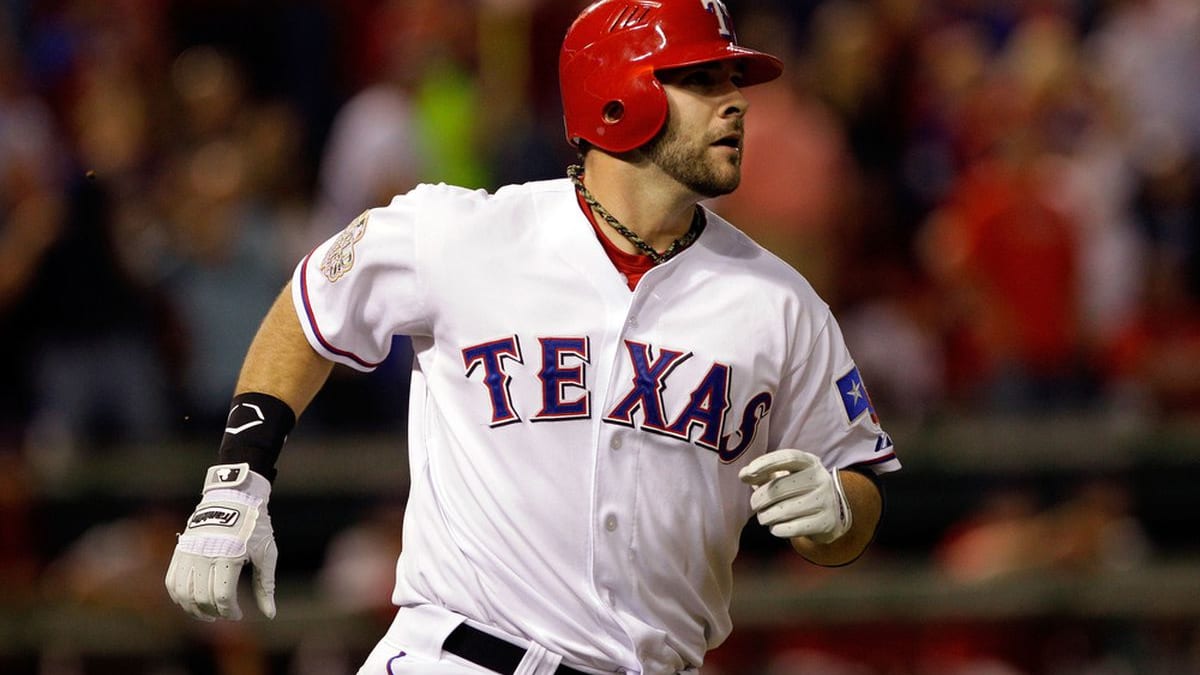 Mitch Moreland helps Rangers in win over Athletics