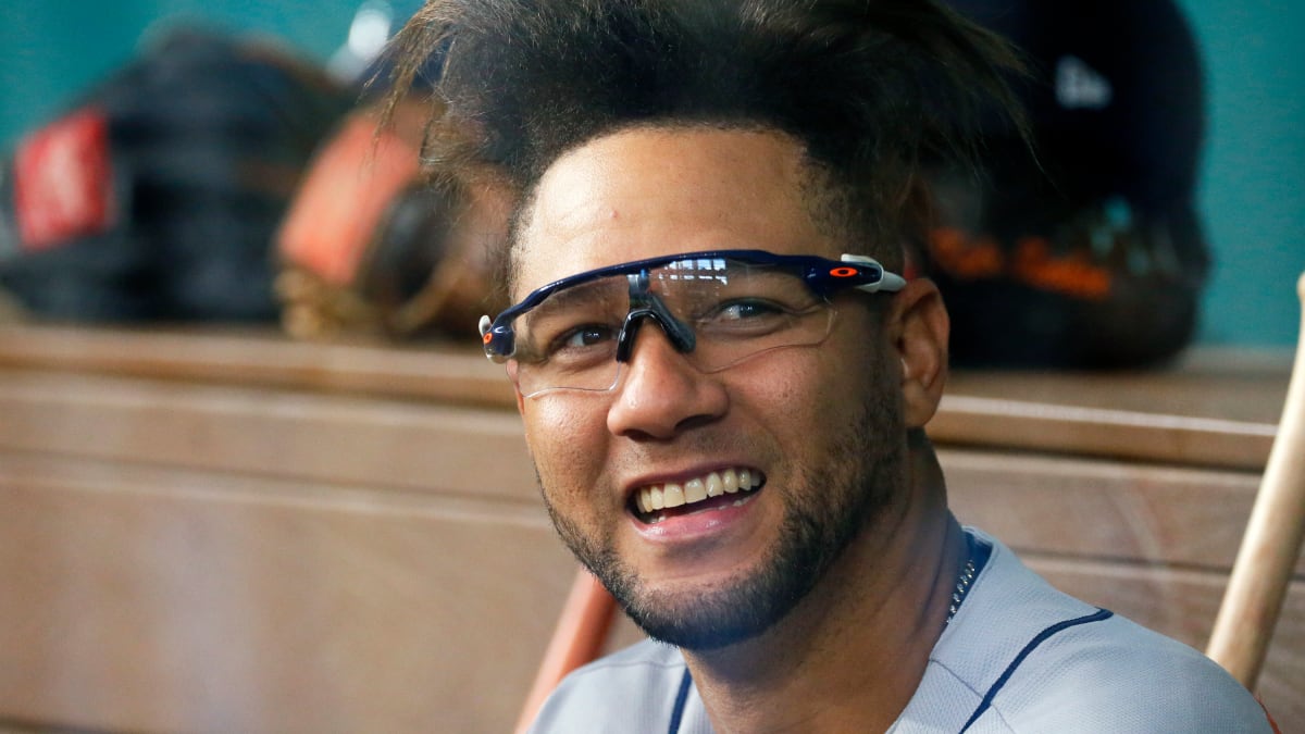 Former Astros 1B Yuli Gurriel reportedly agrees to deal with Marlins