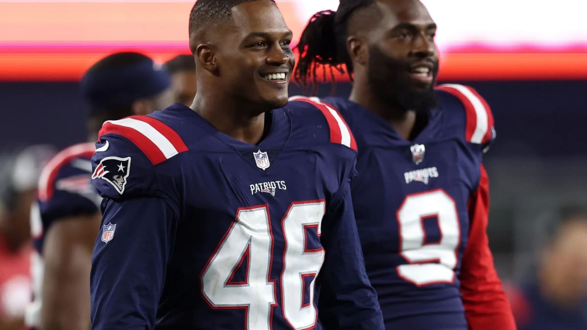 Injured But Extended: New England Patriots Sign Veteran Linebacker Raekwon  McMillan to New Contract - Sports Illustrated New England Patriots News,  Analysis and More