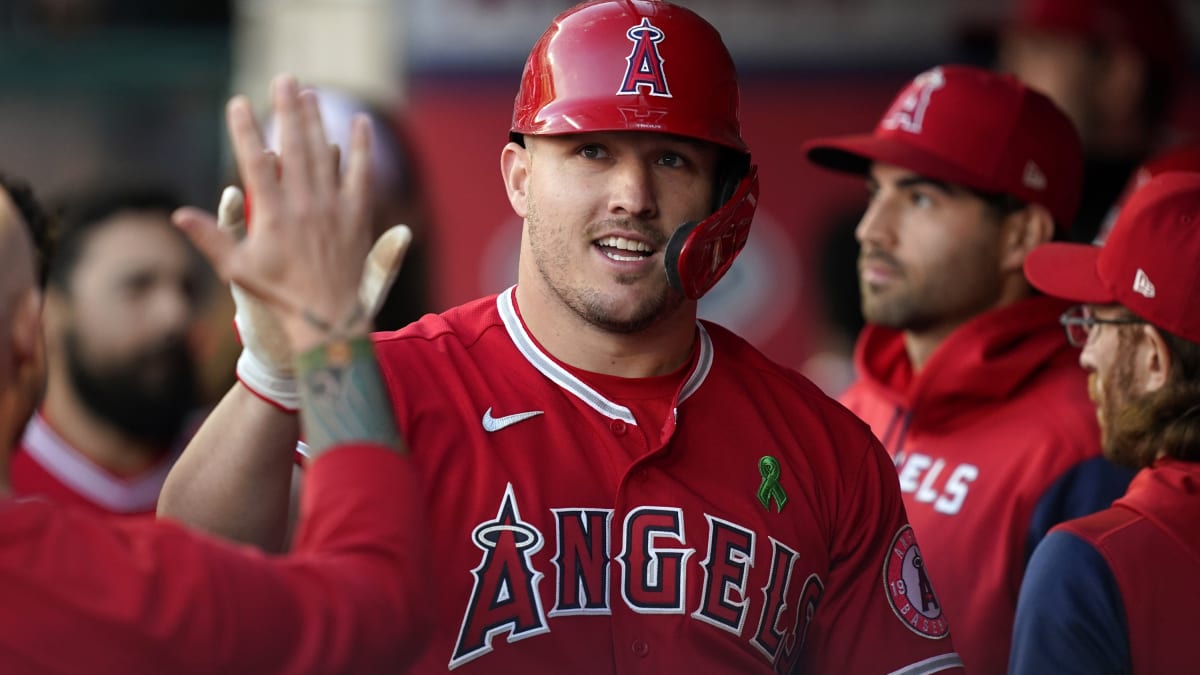SF Giants' Kapler on Mike Trout: 'We're seeing the best player ever