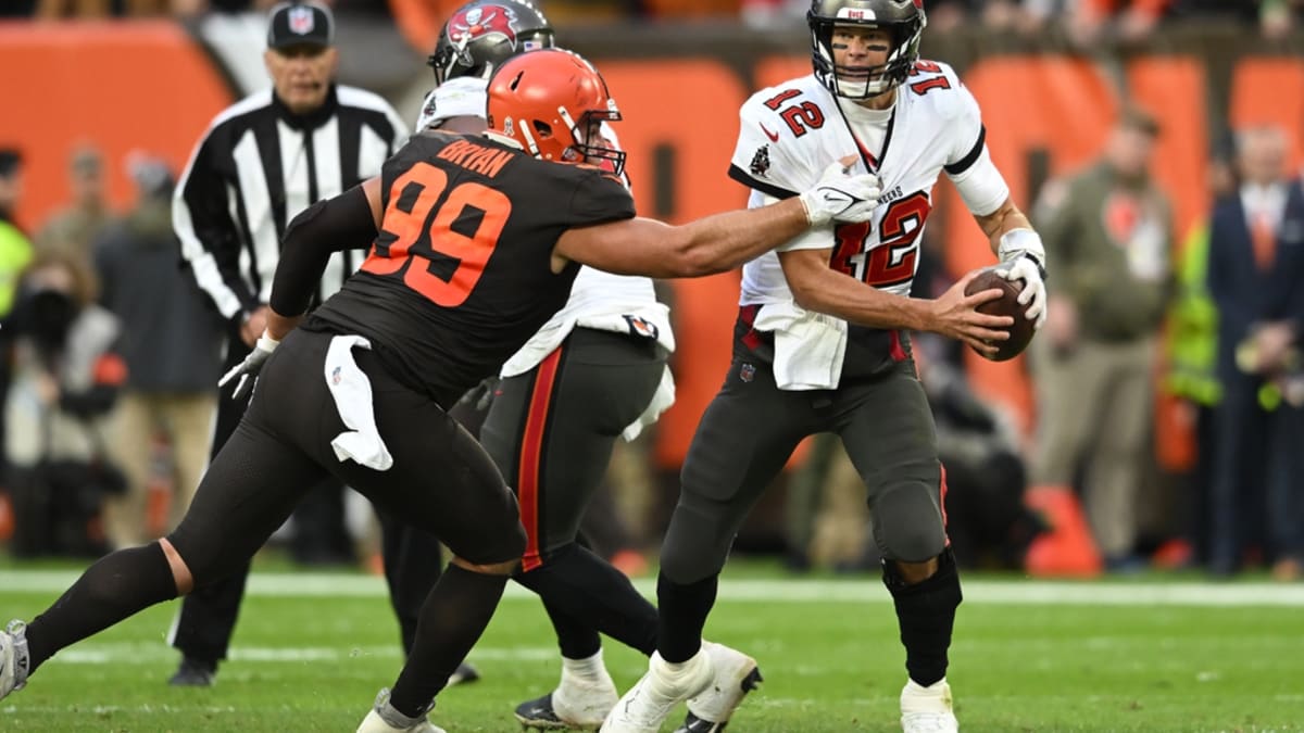 DT Taven Bryan Departs Cleveland Browns in Free Agency - Sports Illustrated Cleveland  Browns News, Analysis and More