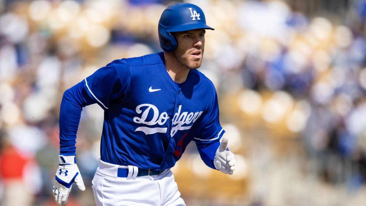 Dodgers: Watch Freddie Freeman's First Spring Training At-Bat - Inside the  Dodgers