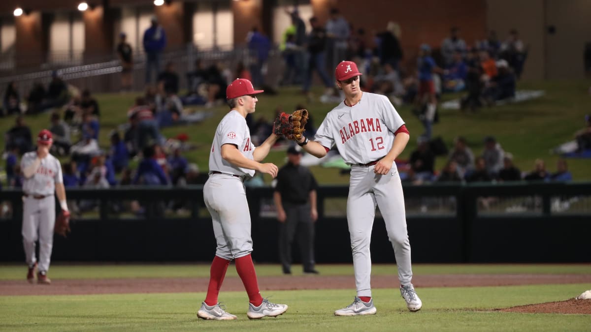 Alabama baseball falls to top-seeded Florida Gators in extra innings, moves  to losers' bracket – The Crimson White