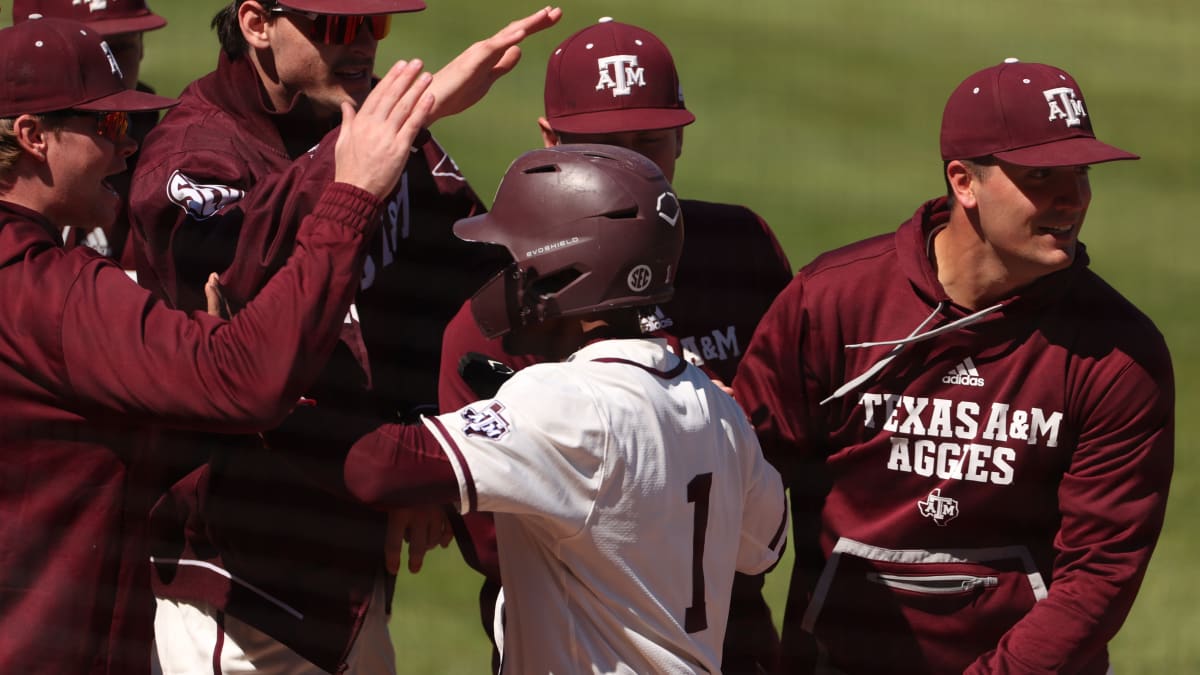 Texas A&M baseball: Aggies back in national rankings