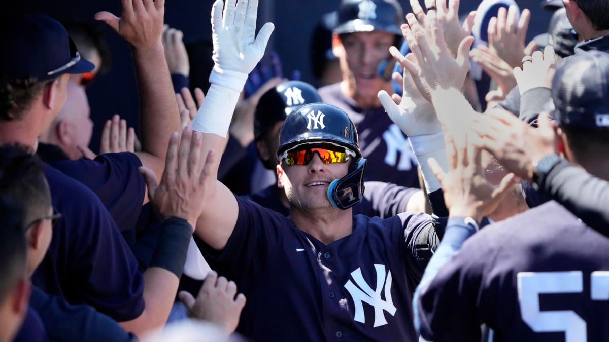 Josh Donaldson takes early batting practice at Yankee Stadium