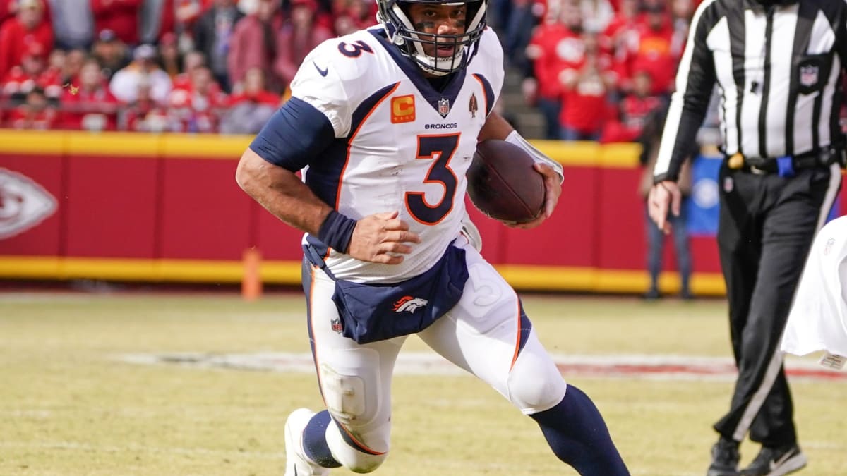 Denver Broncos QB Russell Wilson Underwent Offseason Knee Surgery