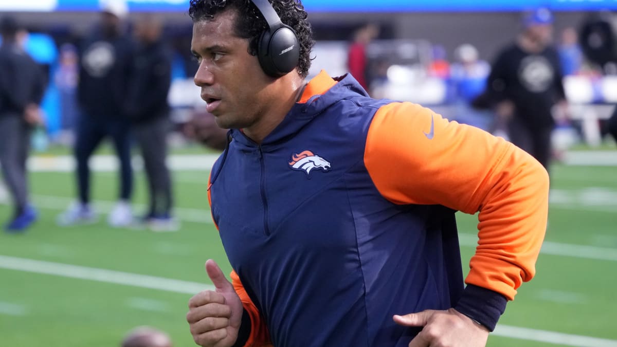 Russell Wilson says Broncos want to be a “physical, running