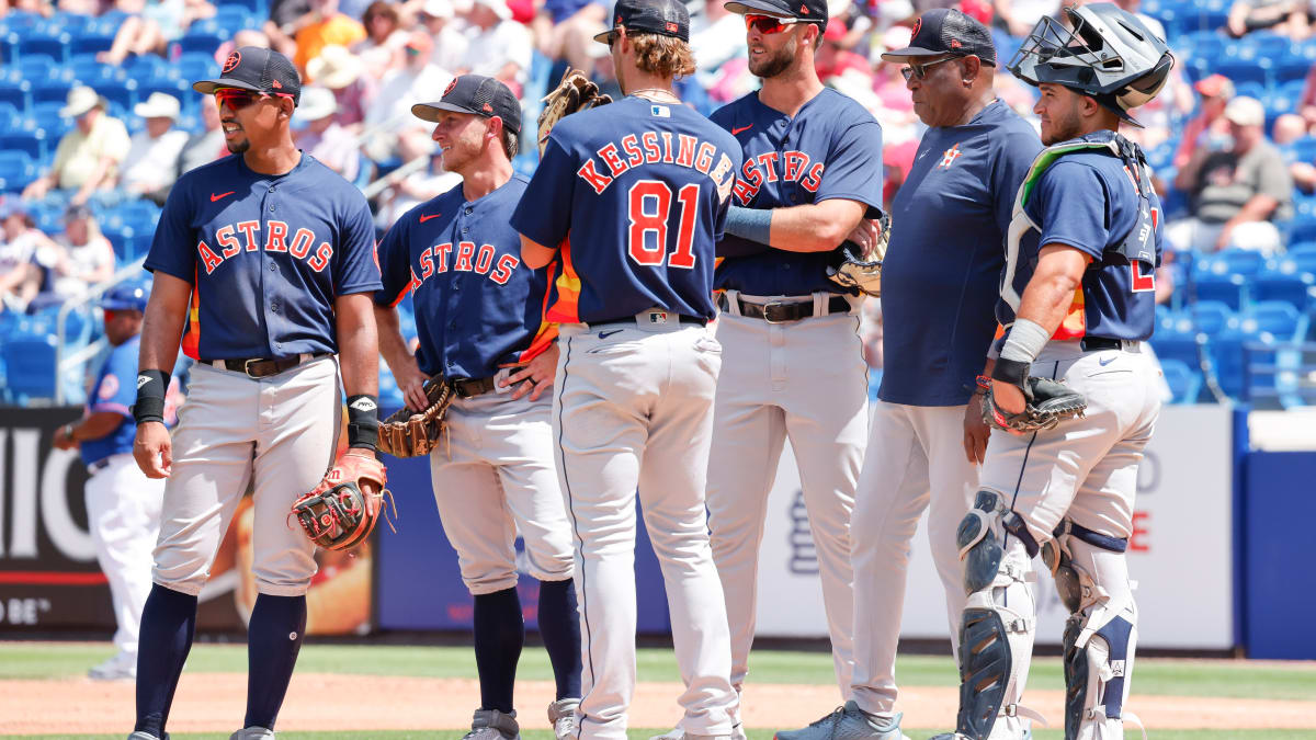 Report: Former Houston Astros Pitcher Mike Fiers' Contract Terminated By  CPBL Club - Sports Illustrated Inside The Astros