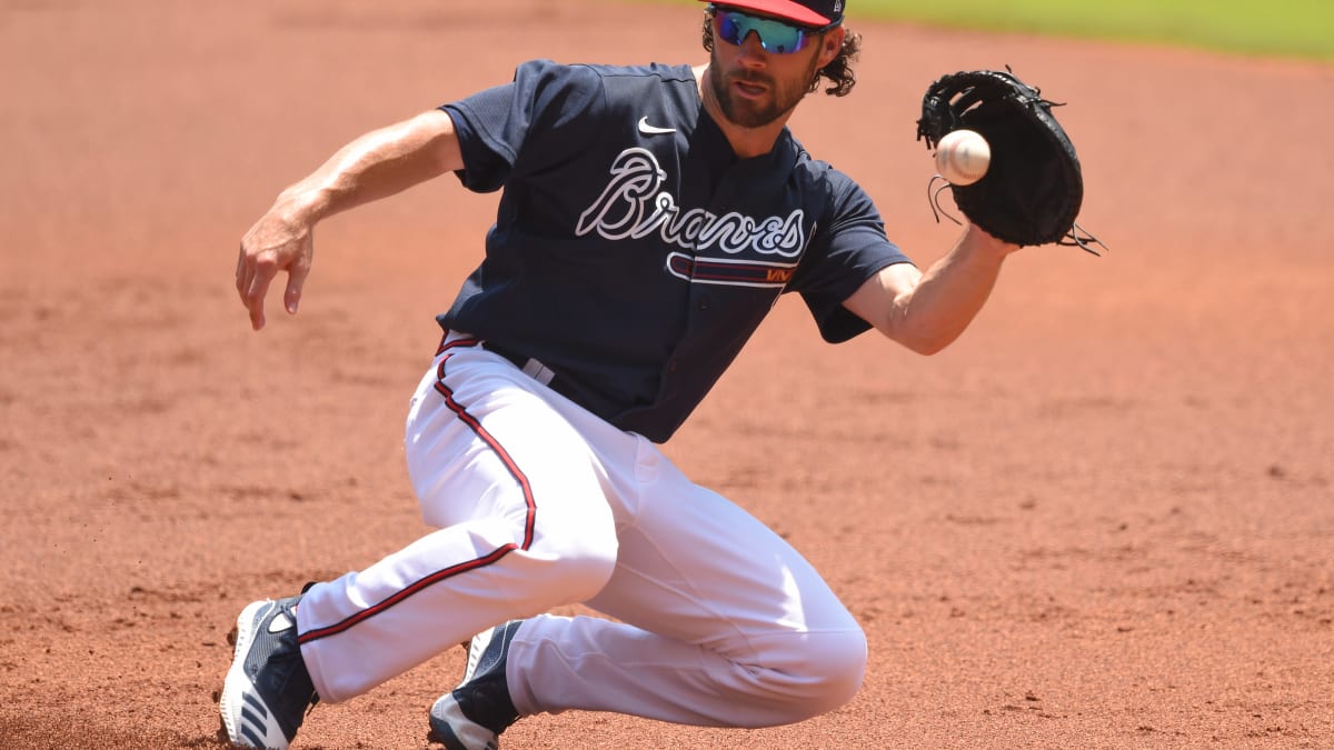 After second-year decline, Braves fan-favorite Charlie Culberson