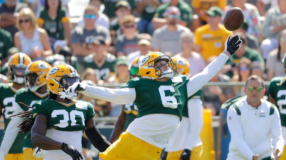 Packers re-sign special teams standout Dallin Leavitt